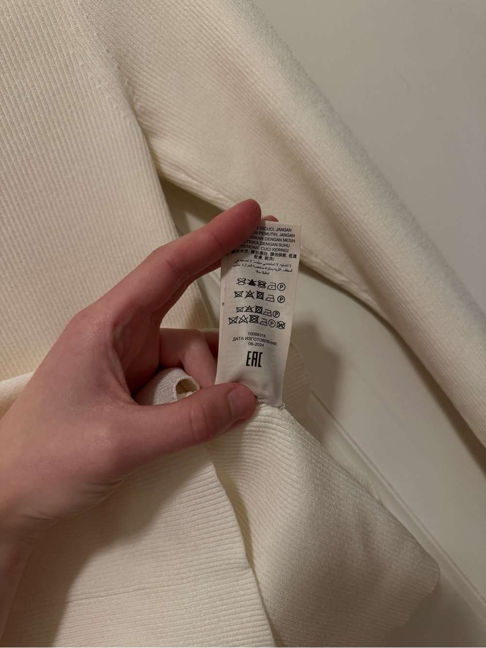 Tory Burch Cream Ribbed Henley Long-Sleeve Top - Picture 6 of 8